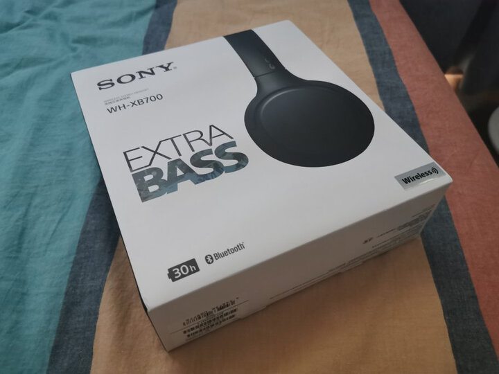 对比索尼whh800和beats solo3功能有什么区别？分析哪个好？