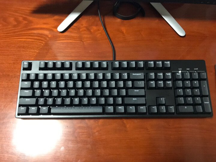 详解ikbc c104和r300哪个好？评价区别是什么？