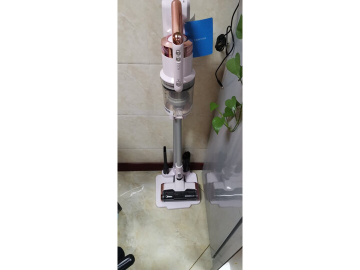 美的（Midea）无线手持充电吸尘器P6 家用静音吸尘器强力除螨 宠物适用120AW大吸力 深度除螨 高端手持P7 首页推荐 第6张