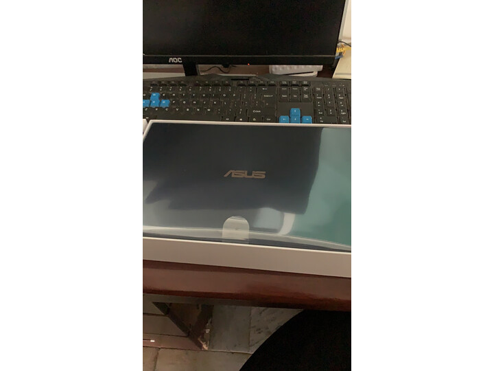 请问华硕灵耀x2pro和雷蛇哪个好？比较有区别吗？