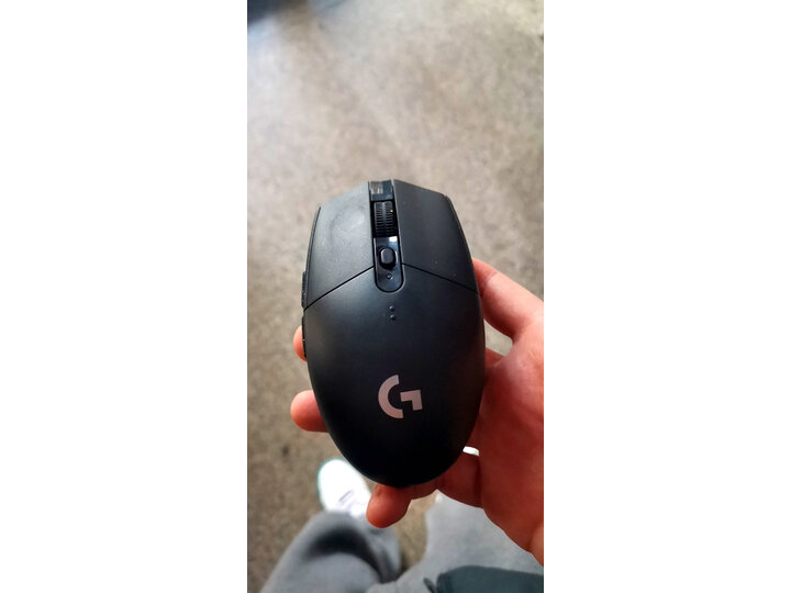 比拼罗技g304和g102哪个好？反馈区别如何？