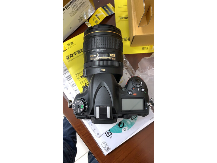 讨论尼康d610和d7500有什么区别呢？对比哪个好？