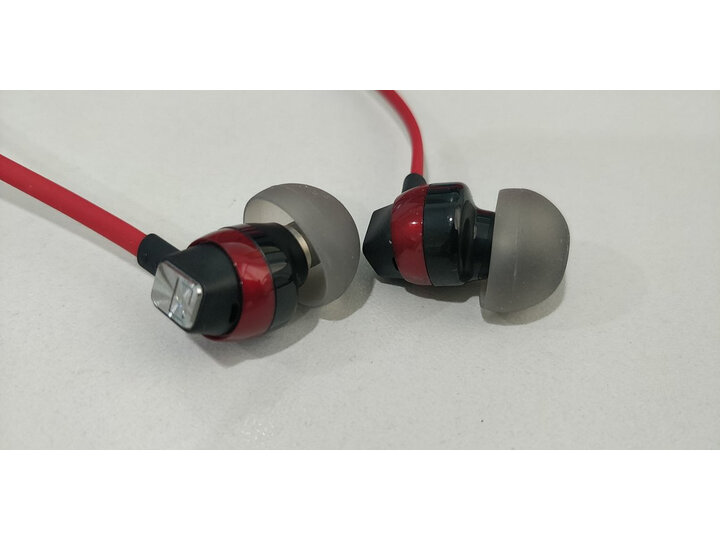 使用森海塞尔cx300s与cx3.00有区别吗？纠结哪个好？
