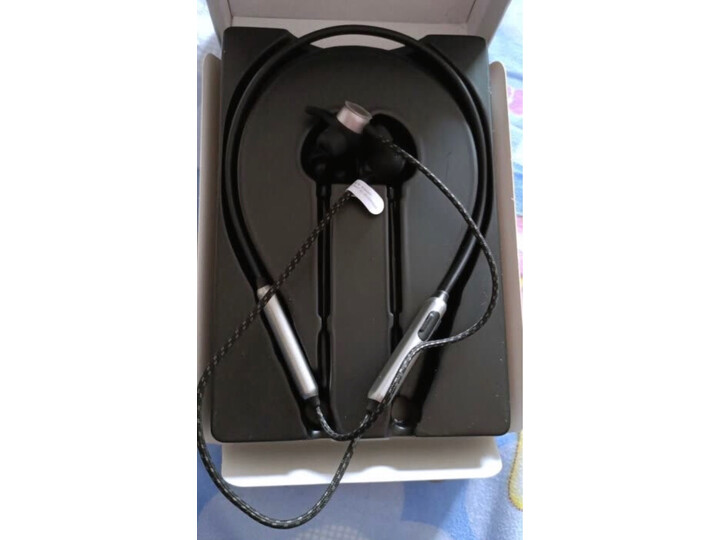 体验漫步者w300bt和w200bt区别大吗？说说哪个好？