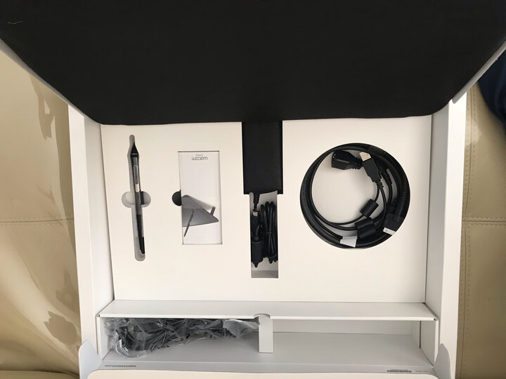 wacom数位屏一体机新帝平板电脑DTH-W1320专业绘画屏怎么样.使用一个星期感受分享 首页推荐 第2张