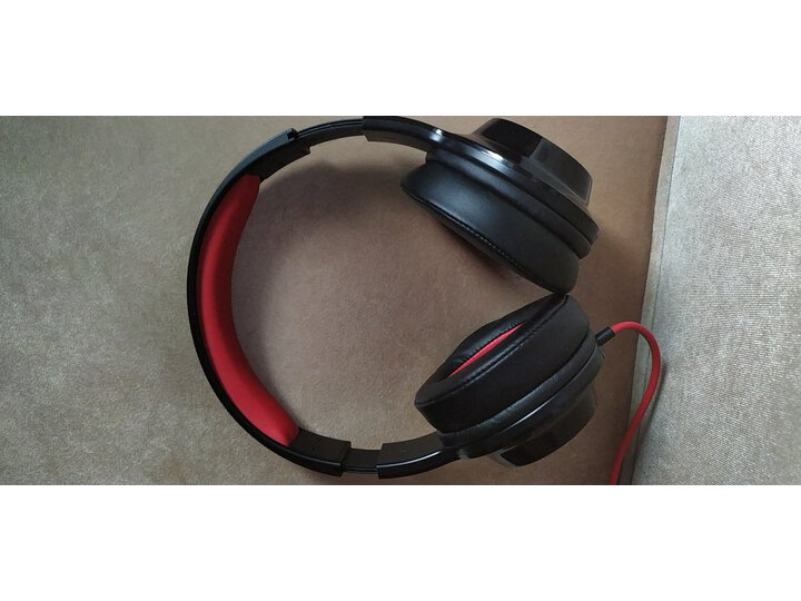 讨论漫步者g4竞技版和普通版区别哪个好？对比有啥区别？