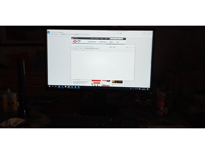 请问飞利浦272b8qjnb和jeb区别如何？比较哪个好？