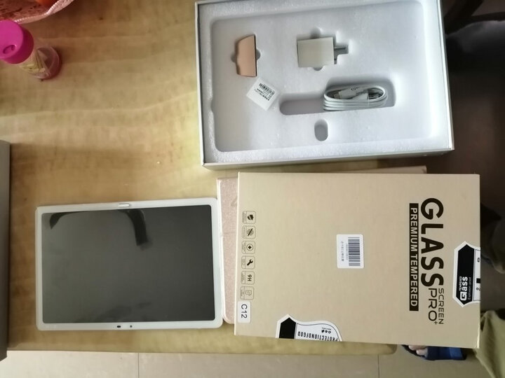 请问读书郎c12pro和c15有区别吗？比较哪个好？