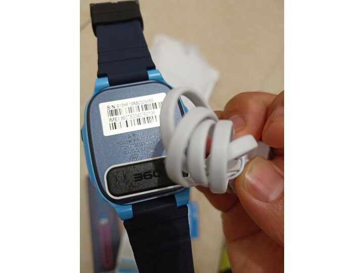 360儿童电话手表 8X Pro AI智能定位GPS视频电话手表IPX8防水怎么样？媒体评测，质量内幕详解 首页推荐 第2张