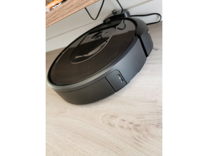 iRobot i7+ 扫地机器人和自动集尘系统测评怎么样？？最新吐槽性能优缺点内幕 首页推荐 第10张