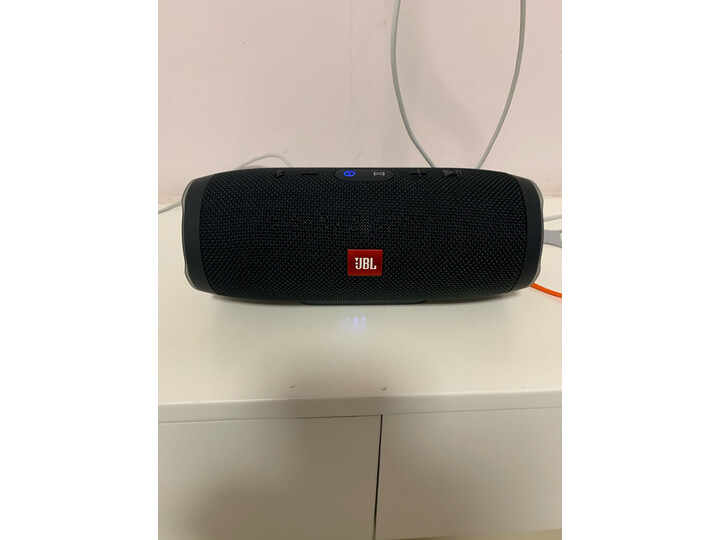 爆料jbl charge3代和4代哪个好？剖析有没有区别？
