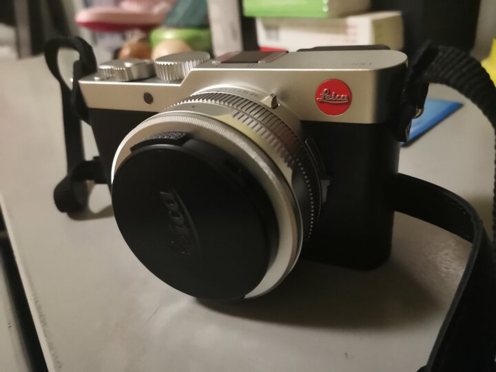 评测富士x100f和徕卡dlux7哪个好？入手有什么区别呢？