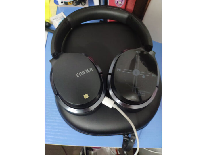 对比漫步者w860nb和w828nb区别哪个好？分析有区别没有？