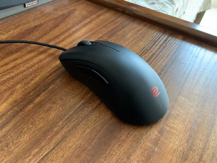 ZOWIE GEAR 卓威 奇亚 EC2鼠标怎么样？最新优缺点评测【猛戳查看】 首页推荐 第1张