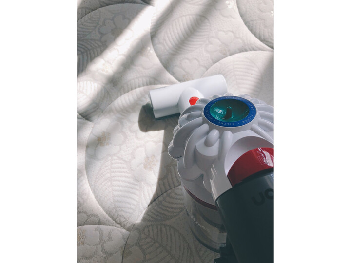 戴森(Dyson)除螨仪V7 Mattress家用手持无绳吸尘器怎么样好不好？最新优缺点爆料测评。 首页推荐 第7张