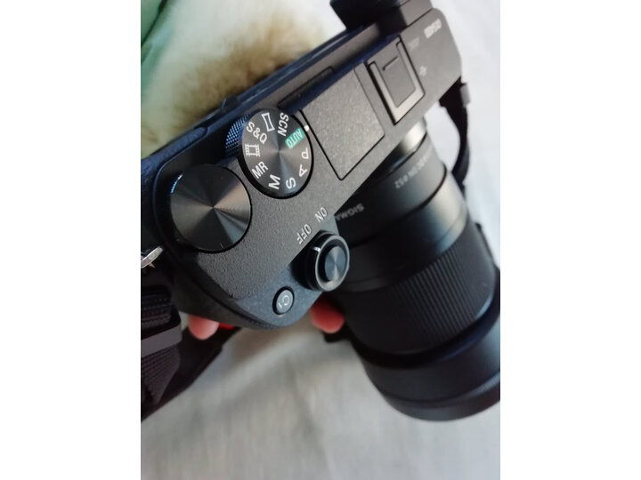 索尼（SONY）Alpha 6000 APS-C微单数码相机机身新款评测怎么样啊？？质量靠谱吗，真相吐槽分享 首页推荐 第12张