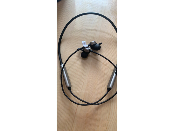 评价漫步者w300bt和w280bt区别是什么？感受哪个好？