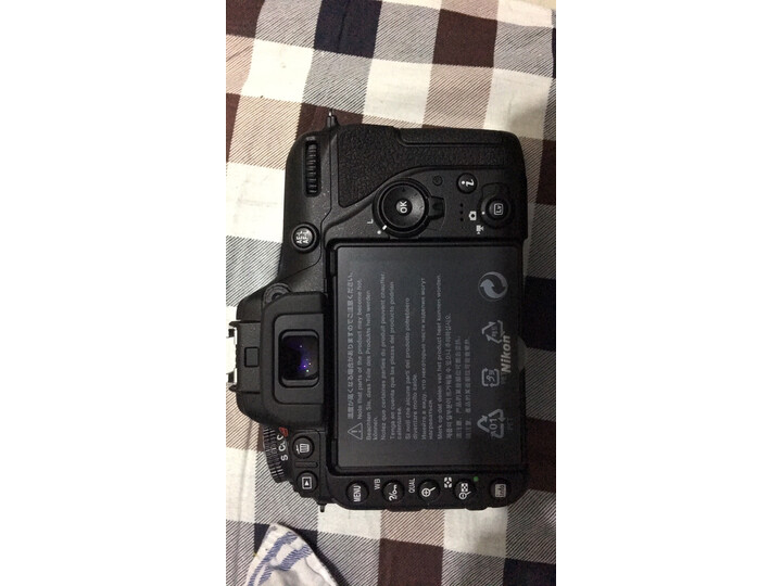 测评尼康d7500和佳能800d区别有没有？反馈哪个好？