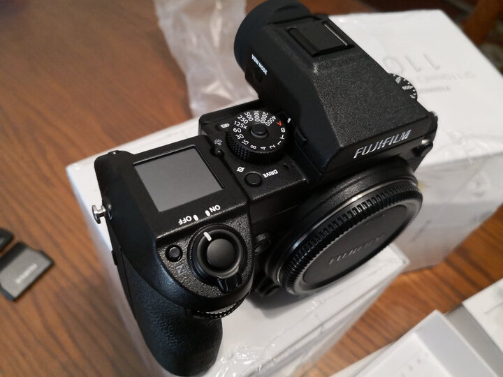 爆料富士gfx50s和50r参数对比哪个好？剖析配置有什么区别