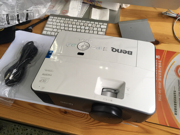 看清本质明基au716n和极米哪个好点有区别吗老鸟吐槽评测