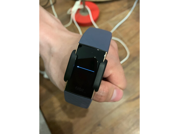 FitbitFitbit Charge 3详细参数及用户评价_http://www.itswebtime.com_好物推荐_第6张