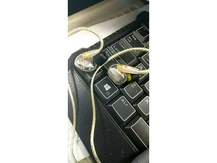 入手魅族live和舒尔se535区别大吗？盘点哪个好？