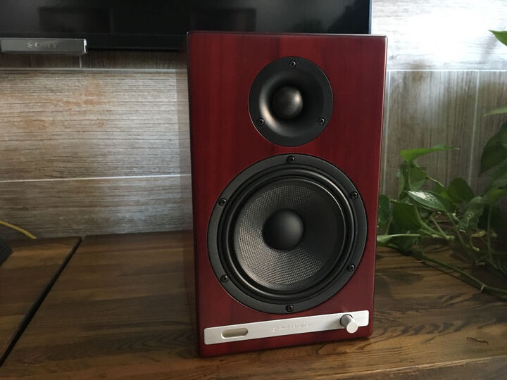 解析声擎hd6对惠威哪个好？谈谈区别大不大？
