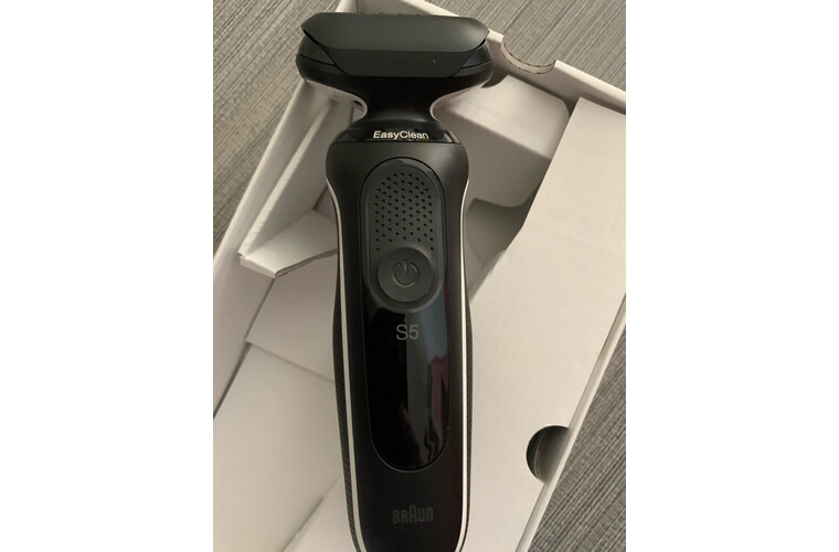 博朗(braun)男士电动剃须刀往复式刮胡刀小猎豹5系1000s(白色)