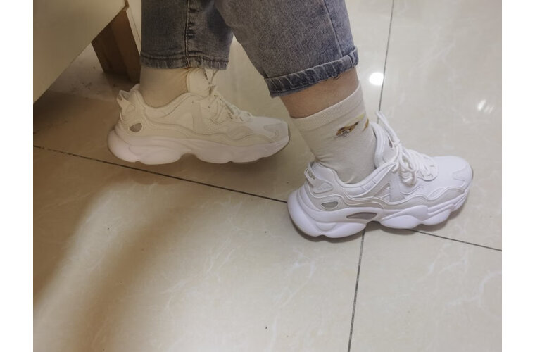 特步女鞋老爹轻便休闲鞋运动鞋880318320087鞋子休闲