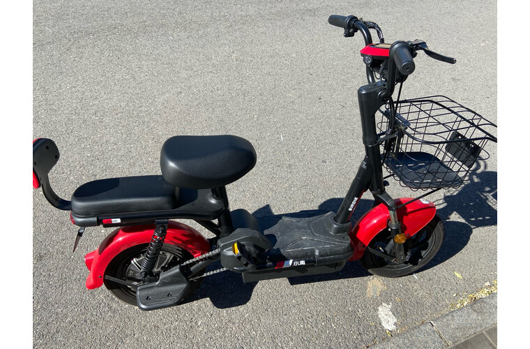 【对比说说】小鸟电动车质量怎么样？雅迪和小鸟哪个更耐用？优缺点真实内幕曝光