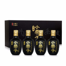 老友相聚，清香白酒來(lái)助興