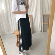 簡約風的條紋闊腿褲，告別微胖界