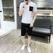 性感迷彩上衣，打造清爽小哥哥