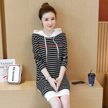 百變造型，純色連衣裙優(yōu)雅吸睛