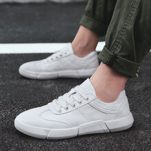 杰拉格（Jerague）男士 X_A015白色偏小一碼 39