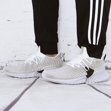 阿迪達(dá)斯（Adidas）跑步鞋AQ0562（男鞋） 36，37，38，41，42，43