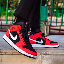 耐克（NIKE）籃球鞋黑+紅554724-061 