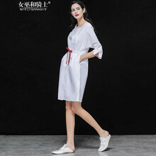 女巫和騎士（WITCH and KNIGHT） 純色 口袋，綁帶，抽繩 連衣裙