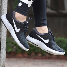 耐克(Nike)跑步鞋908999-001 