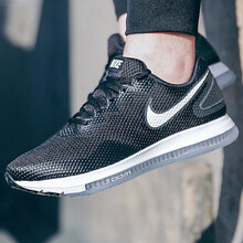 耐克（NIKE）跑步鞋ZOOM全掌氣墊AJ0035-003  40