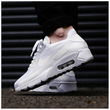 耐克（NIKE）跑步鞋875695-101 黑白配色/輕便緩震 42