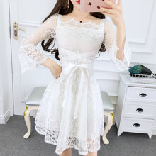 荷葉邊連衣裙，打造精致女神