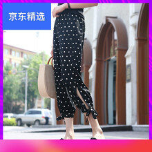 寬松修身牛仔褲，穿出你的時(shí)尚范