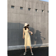 衣服太久顯胖沒煩惱？試試條紋裙