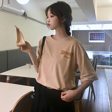 字母印花上衣，微胖妹子的好幫手