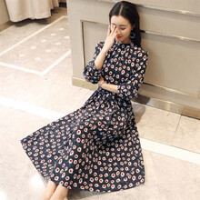 純色露肩連衣裙，打造浪漫小仙女