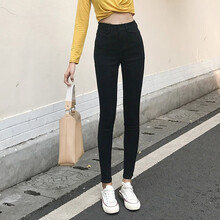 破洞牛仔褲，讓你秒變街頭潮男