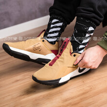 耐克（NIKE）跑步鞋AO2920-200 使節(jié)11 