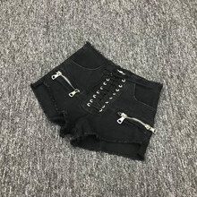 破洞牛仔褲，穿出你的街頭好身材