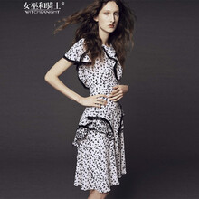 不規(guī)則裙,不規(guī)則裙,樣式,新款,元素,滌綸,衣裙,滌綸,衣裙,流行,新款,趨勢(shì)